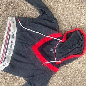 Tommy Hilfiger crop hoodie